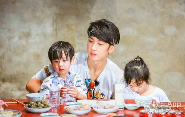 吴尊女儿neinei11岁近照,吴尊女儿neinei小时候爸爸去哪儿