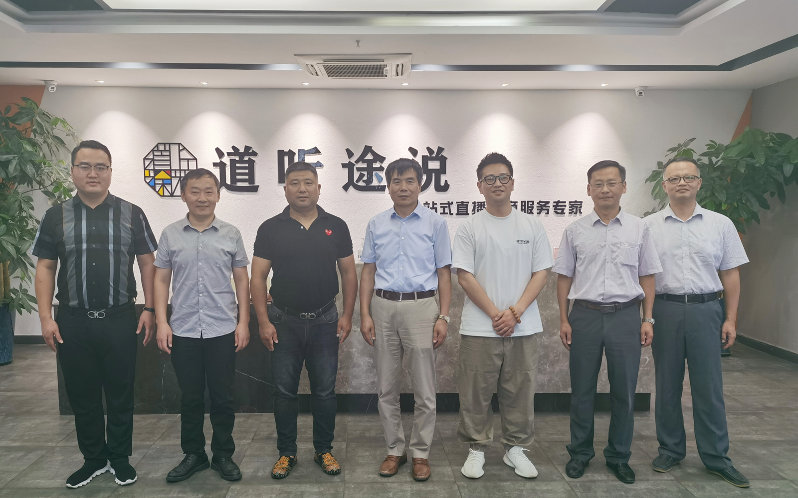 精准走访对接助力企业发展,访企拓岗促就业企业校园行