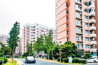 激荡四十年奋进新时代,奋进四十载高歌新时代