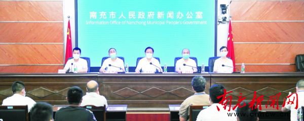 走访困难学生精准资助帮扶新闻,慰问困难学生送温暖活动简报