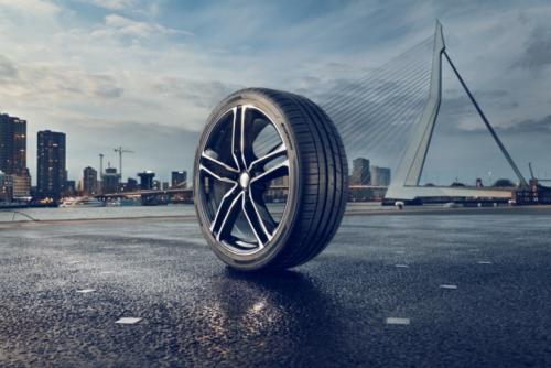 特斯拉modely韩泰轮胎是k117还是k127,韩泰k127轮胎应用哪些品牌车型