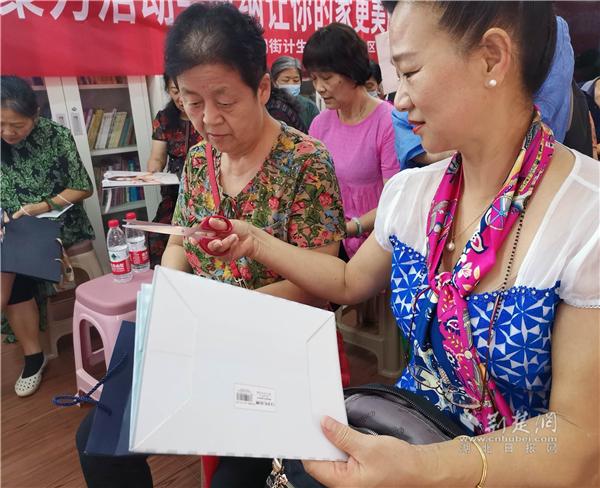 南阳整理收纳师叠衣服教程,学习家庭收纳整理方法