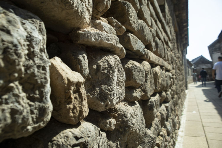 颜神古镇多少年了 (颜神古镇陶琉古镇)