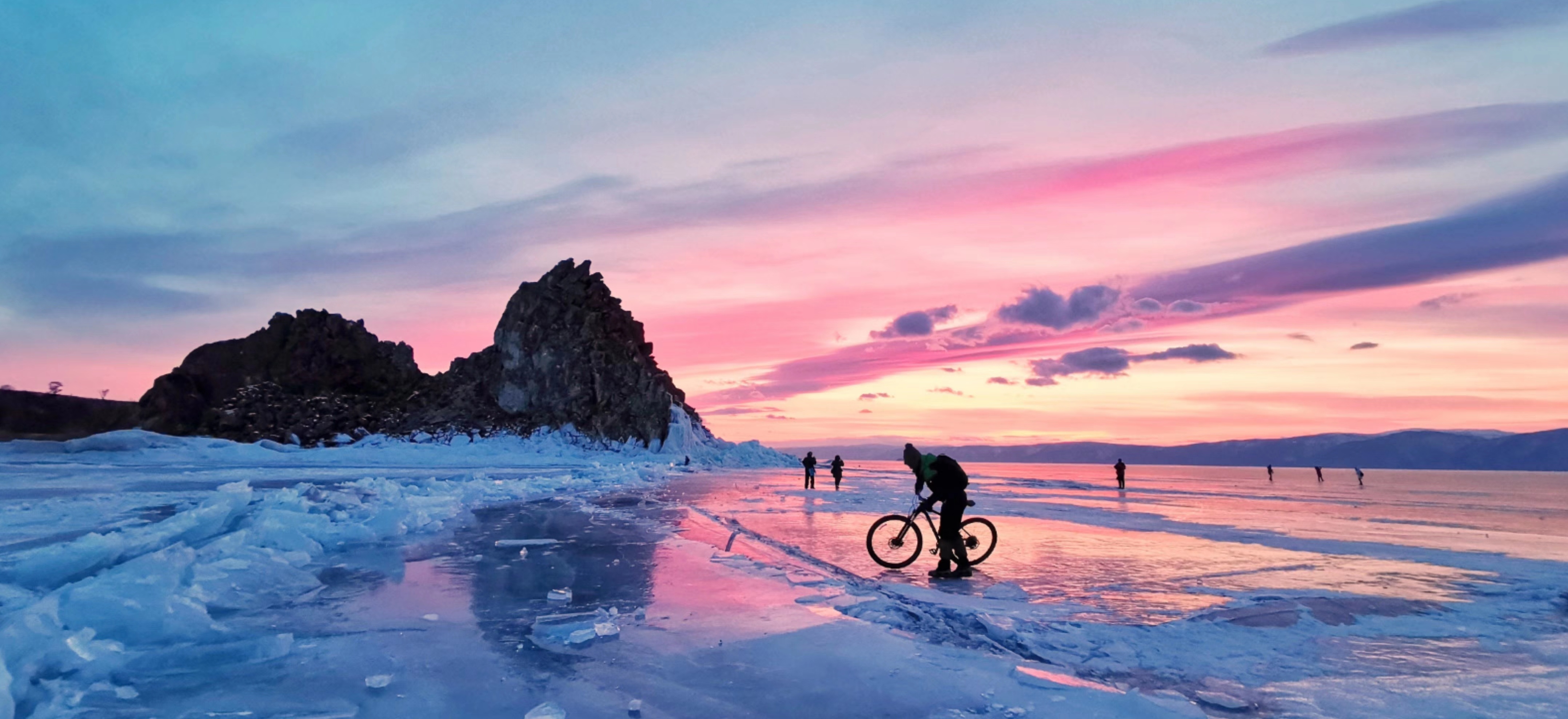 李健贝加尔湖畔的传奇,用心聆听李健贝加尔湖畔