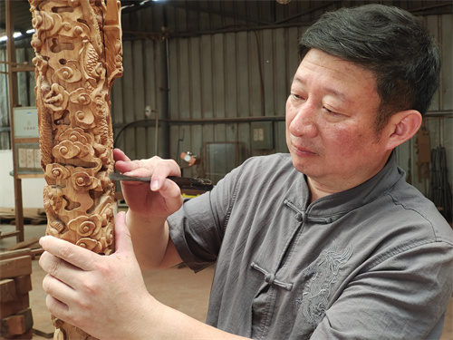 肥城市福木祥居桃木工艺品店,山东肥城正宗桃木雕刻摆件