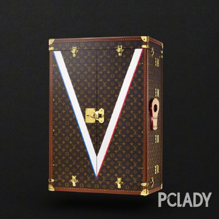 今年NBA总决赛冠军的奖杯箱又双叒由路易威登定制