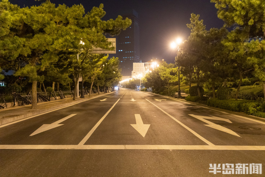 半岛聚焦｜漫步太平路，景色敞亮了！太平路步行街今日开通，老城复兴再进一步