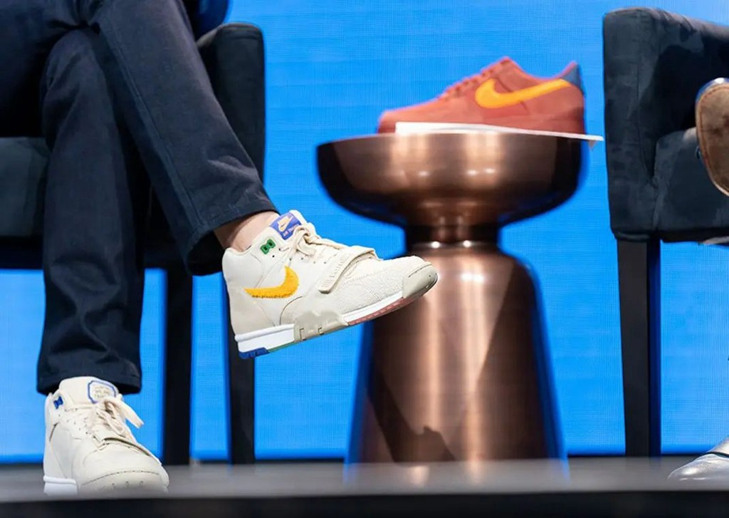 nike亡灵反光节测评,nike亡灵节黑红什么价格