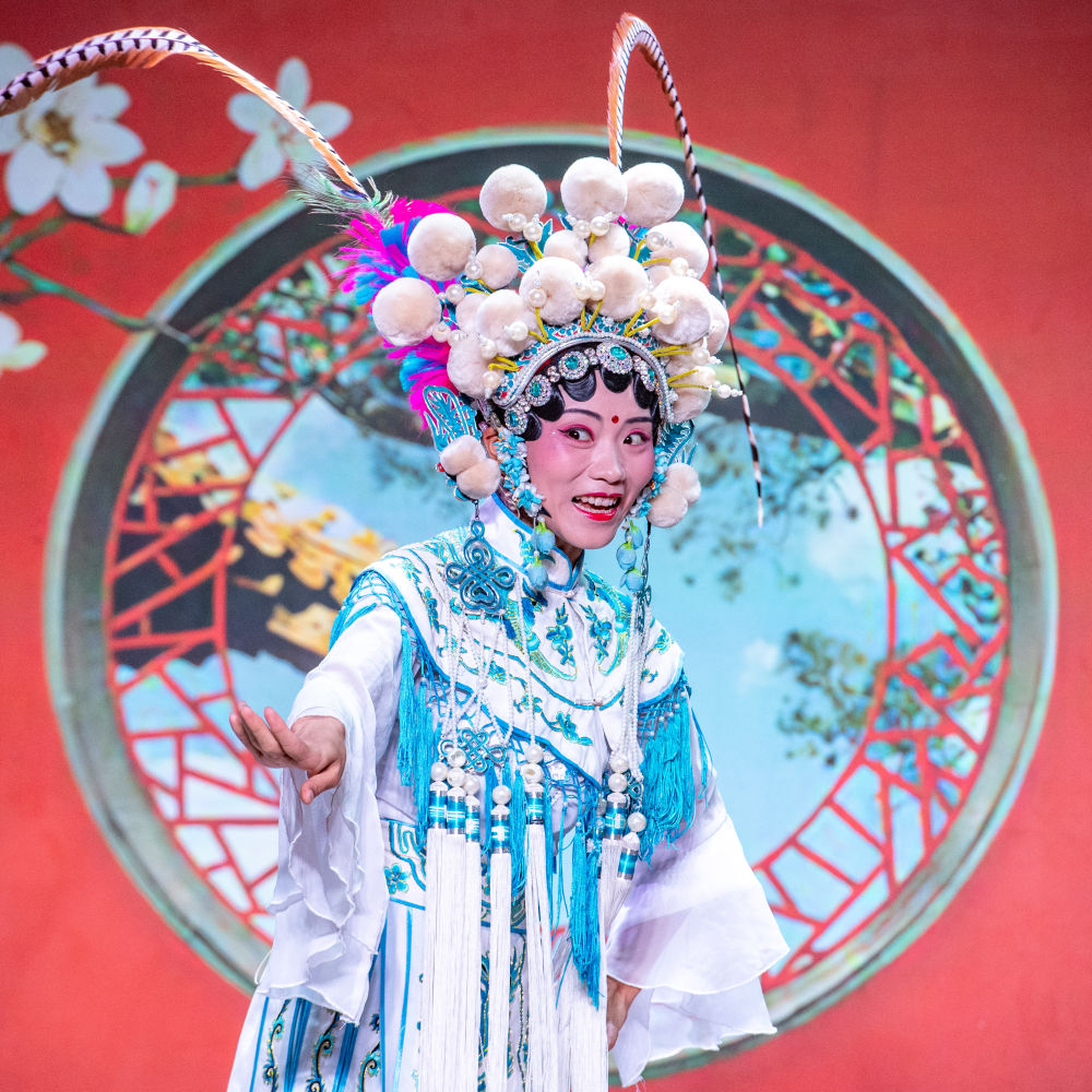 新华全媒+｜国庆长假里的“国潮国风”