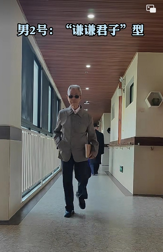 老年男模集体走秀视频,银发族男模走秀