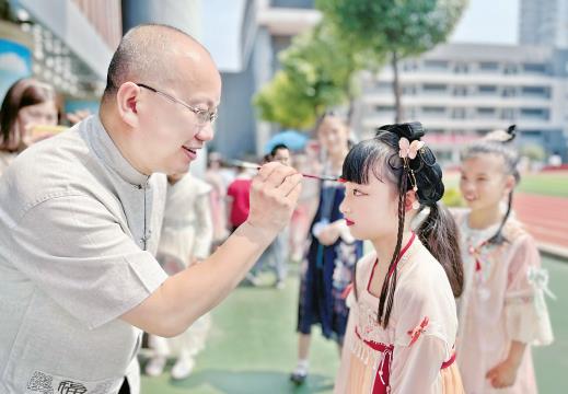 校长说|和慧课程、和创课堂、和雅师生、和美校园,“和教育”润泽学生“可见成长”