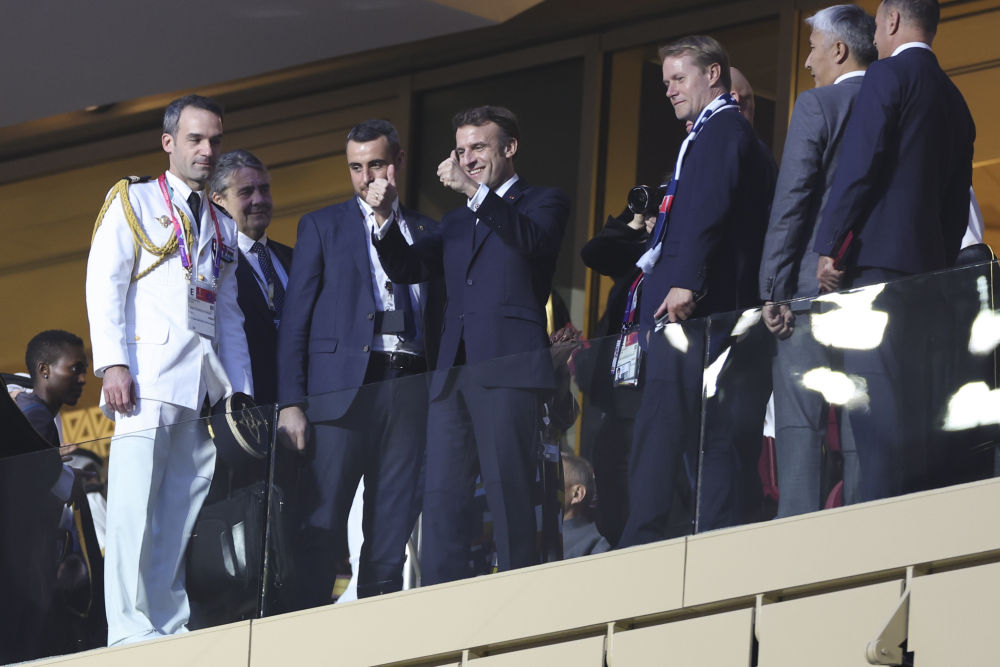 法国输球马克龙反应,法国输球后