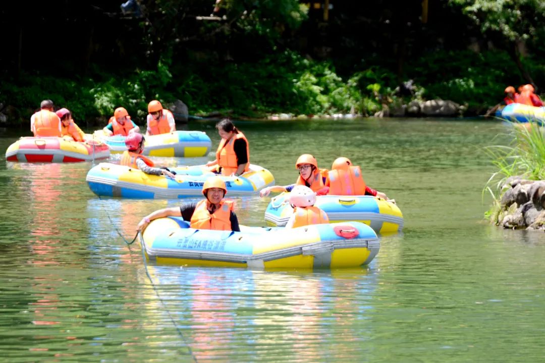 “七彩”龙斗：“靠山吃山”有新解
