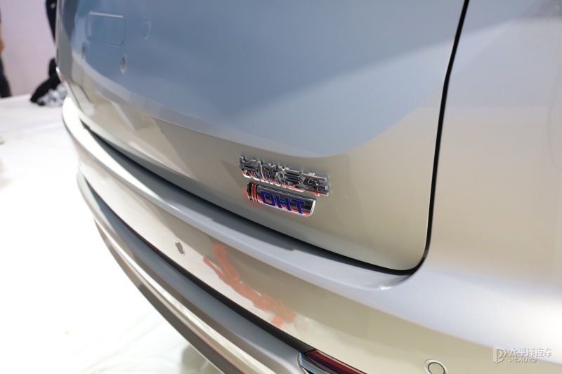 4.4t的宝马x5,4.4t的宝马x5m加多少号汽油