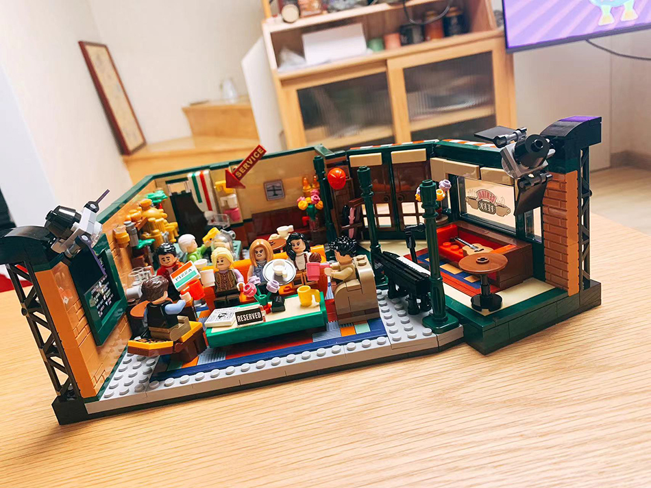 38岁单身高校教师被催婚15年，因父母不给经济支持买不起房，条件悬殊没能和喜欢的女孩结婚