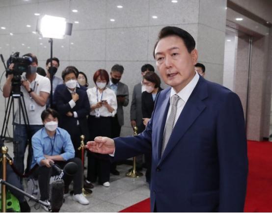 韩国朝野大战,韩国“朝野大战”如何收场