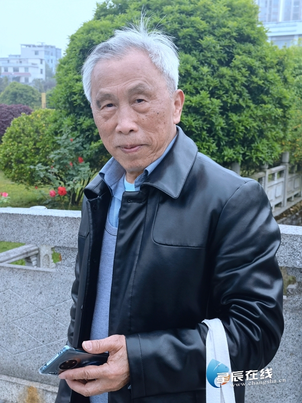 星辰文艺|歌曲《呼啦啦苞谷粑》