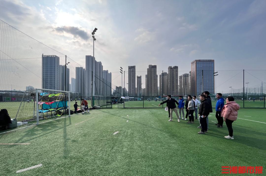 趣味运动会鼓舞人心视频,趣味十足的体育盛会