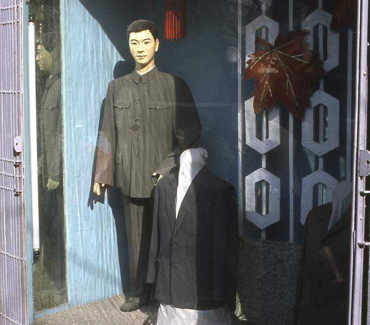 坚守上海人的持家有道，小小钮扣店开了40多年！阿姨妈妈说是“宝库”，主动多付钱希望能一直开下去|魔都宝藏小店⑦