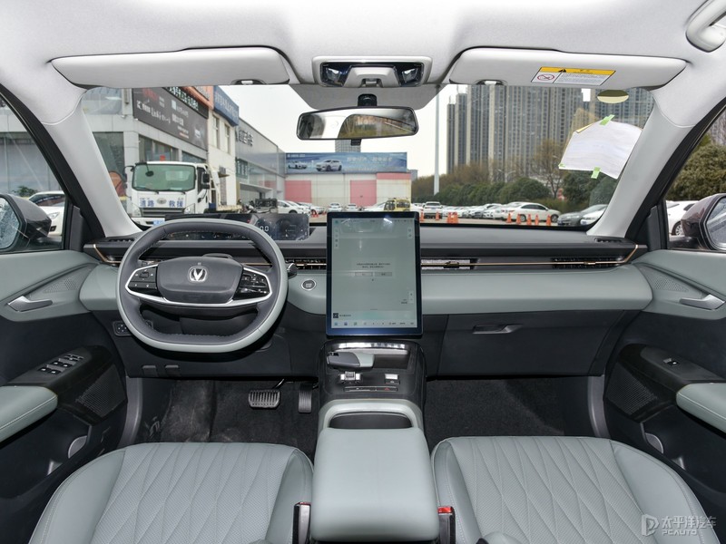 长安逸达上市售8.79万起,长安颐达新车上市四重礼