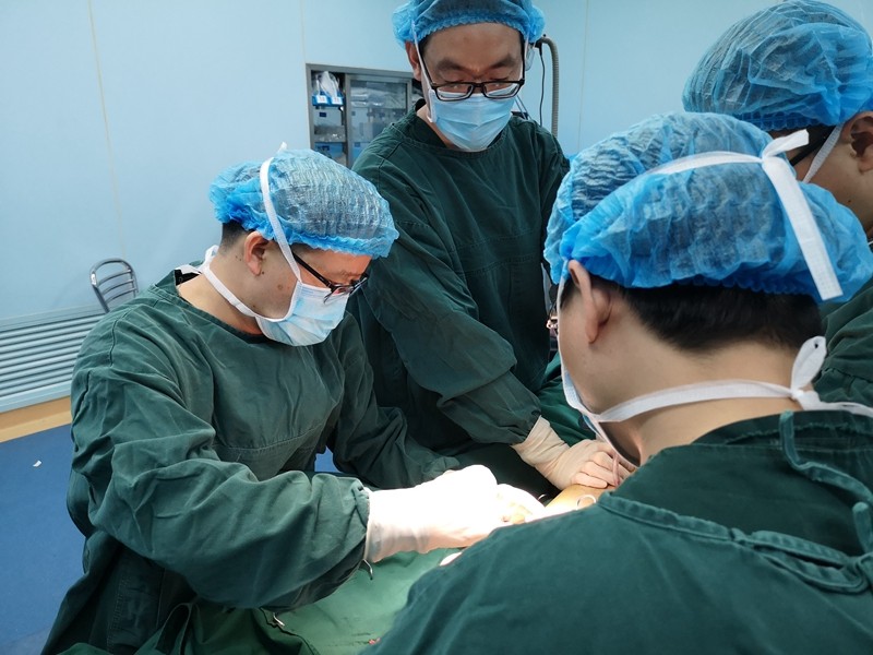 脚踝骨折踝关节半脱位保守治疗,陈旧性踝关节骨折可以保守治疗吗