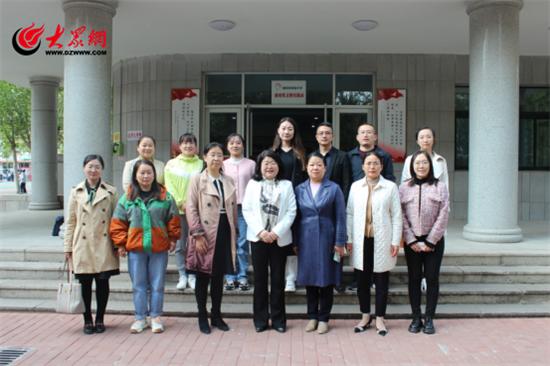 临朐县南苑小学教育考察团到潍坊市实验小学考察交流