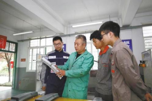 现代人才培养困境,如何才能解人工智能行业之渴呢