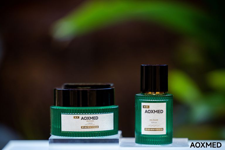 引领科学抗衰趋势匠心成就驭时肌密AOXMED瑷科缦「面部年轻化」高峰论坛盛大启幕