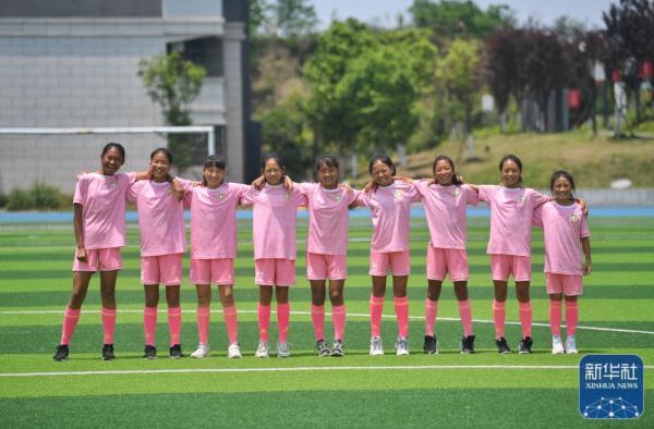 大凉山足球少年,大凉山彝族足球小伙试训