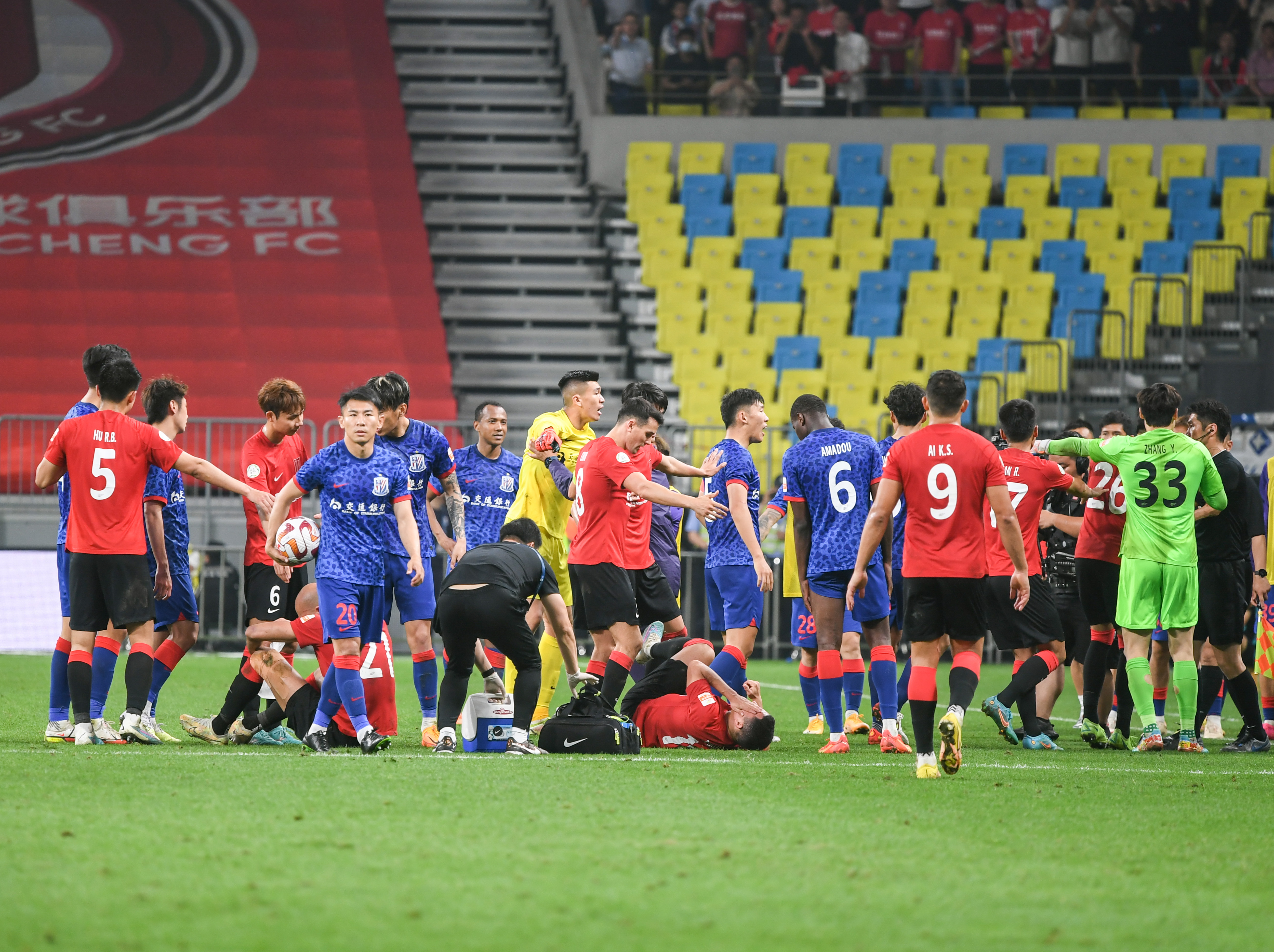 中超成都蓉城胜长春亚泰,中超上海申花0-2成都蓉城视频