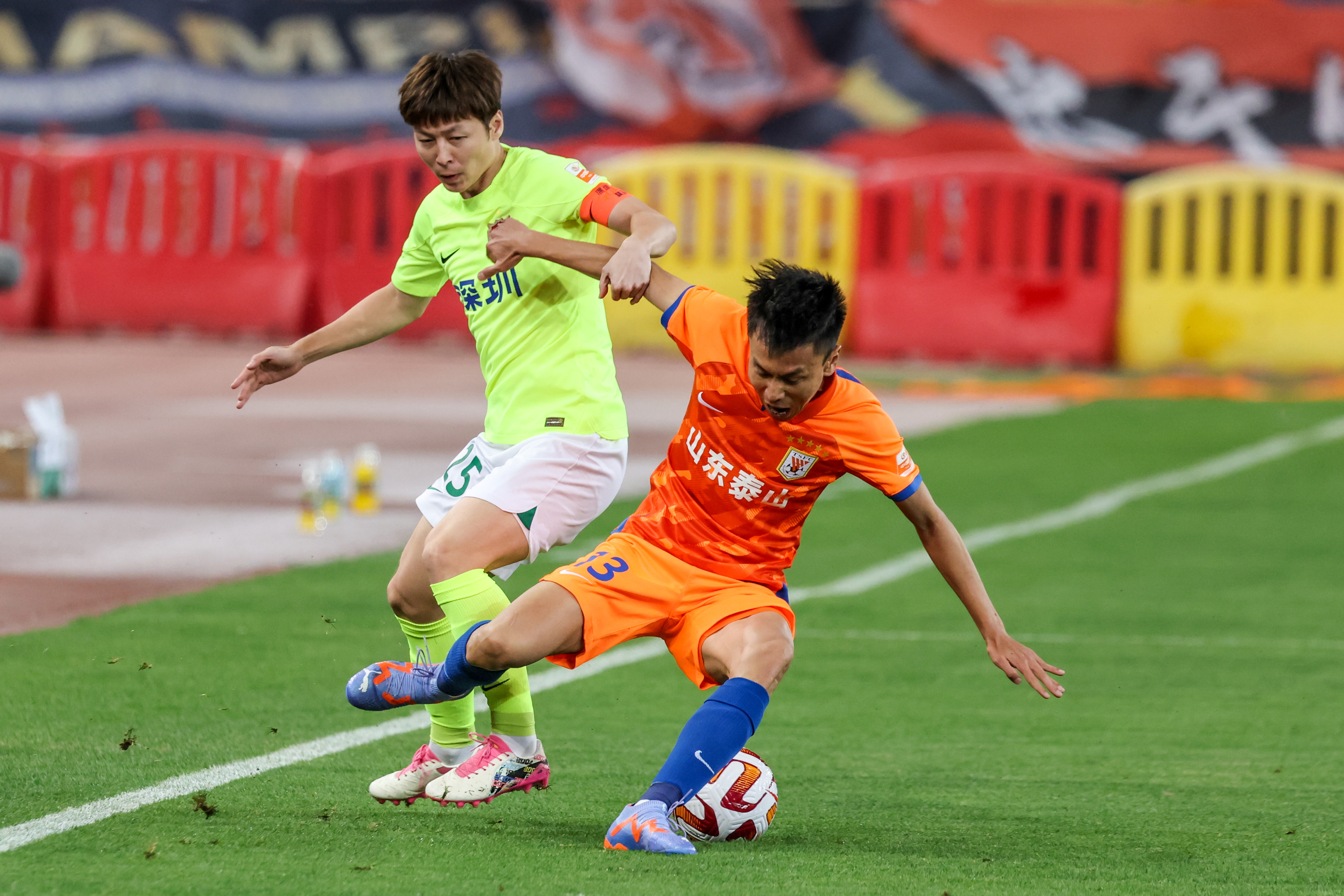 山东泰山vs深圳回放,体育足球中超山东泰山胜青岛海牛