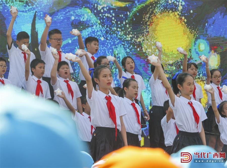 童心飞扬逐梦未来主题,童心飞扬唱响未来文化路小学