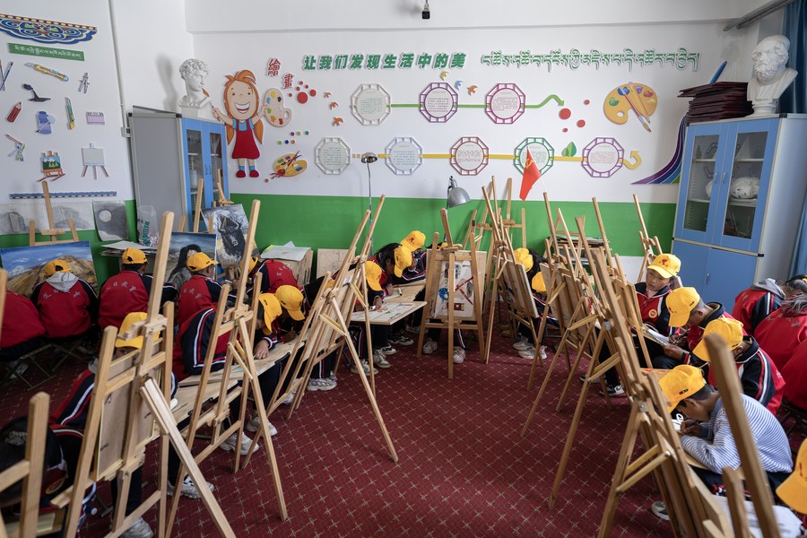 国道之行从雪山奔向大海|珠峰脚下的钢琴课