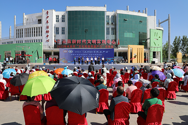 远山如黛近水含烟下一句,远山如黛近水含烟文案