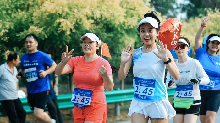 团泊湖畔马拉松,天津团泊湖马拉松北辰跑团