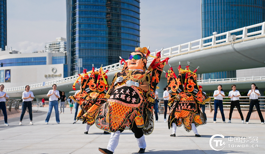 两岸原创广场舞,两岸原创广场舞展演举行