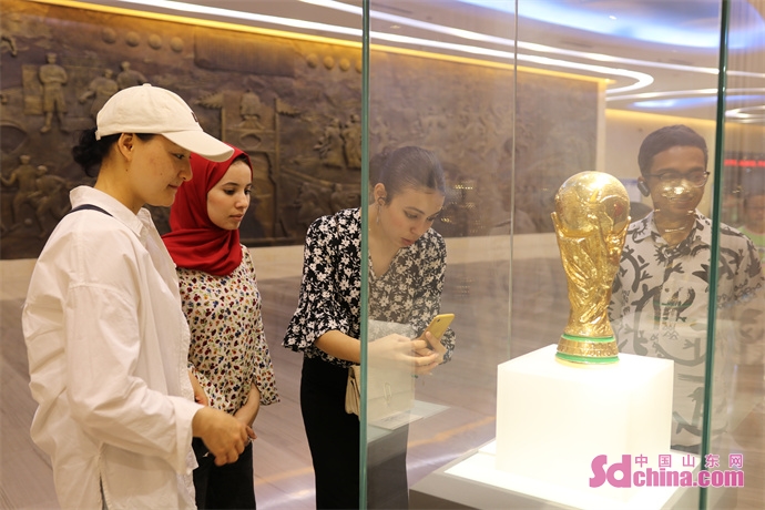 领略感知泱泱齐风！外国友人感知体验活动走进临淄