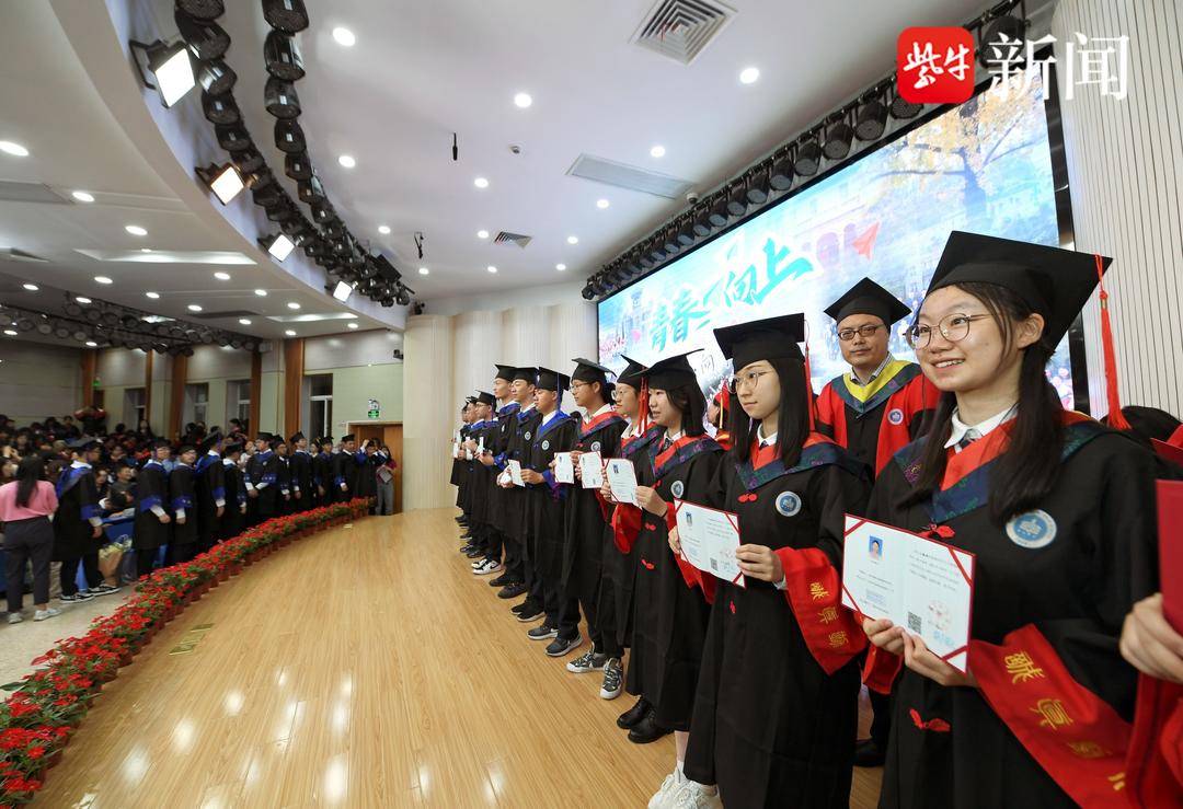 南京金陵中学2018毕业,南京市江宁区麒麟门中学毕业典礼