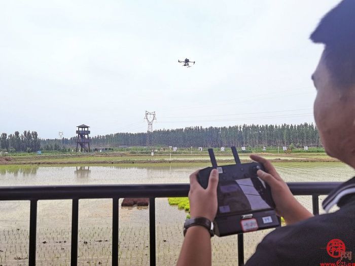 切实守住耕地红线和粮食安全底线,如何严守耕地粮食两条红线的建议