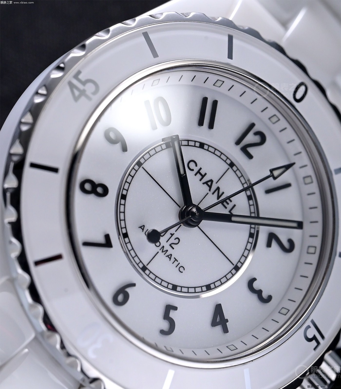 j12香奈儿黑白,香奈儿j12明星代言