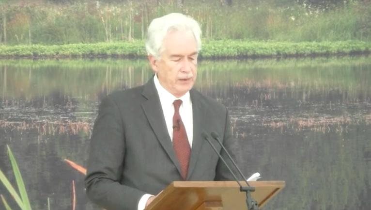 美中情局长谈对华关系,美中情局长访俄