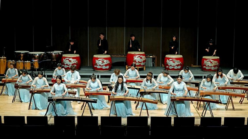 “夏日民韵丝竹歌悦”黑龙江艺术职业学院民乐音乐会在哈尔滨大剧院公演