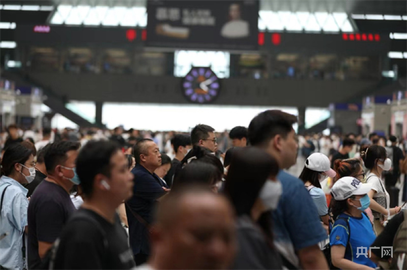 郑州东站2026年客流总数,郑州暑运客流量