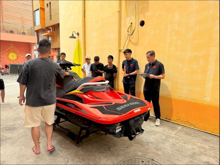 外地人在深圳可以考摩托车驾照,广东哪里有摩托艇驾照考