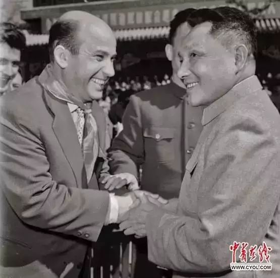 今天是*小平邓**诞辰119周年纪念日！再道一声：小平，您好！