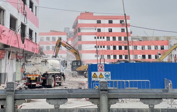 广州服装厂迁移,广州制衣村搬去哪里