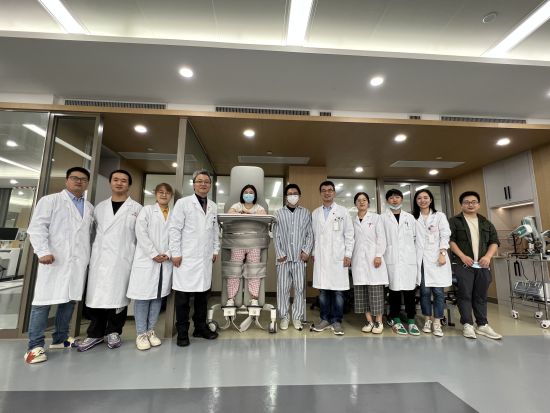 5g机器人骨科手术,人工智能医疗手术机器人